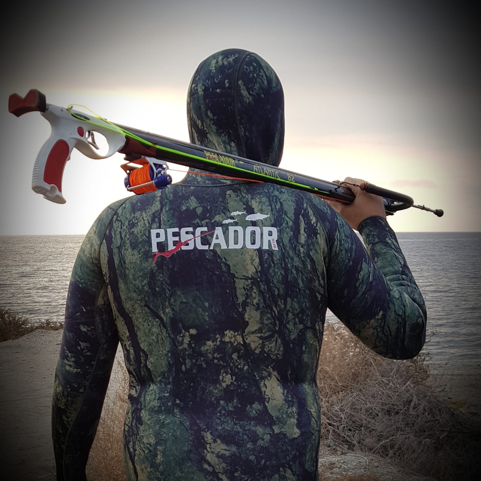 PESCADOR SUB FIRE RED 1.5mm Yamamoto Wetsuit